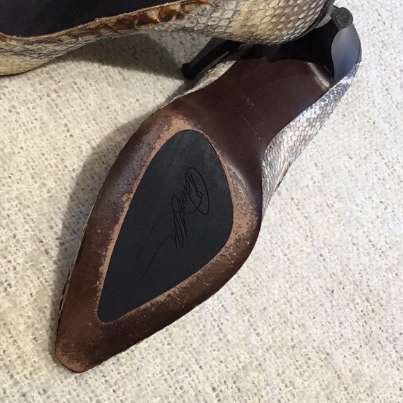 Donald Pliner Gold Multi Snake 3-1/2” Heels, 9-1/2 M - Picture 7 of 9